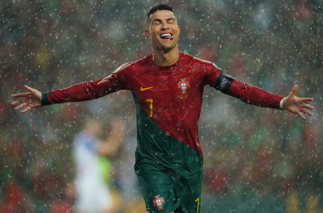 Bồ Đào Nha: Ronaldo còn lâu mới chịu già - Ảnh 1.