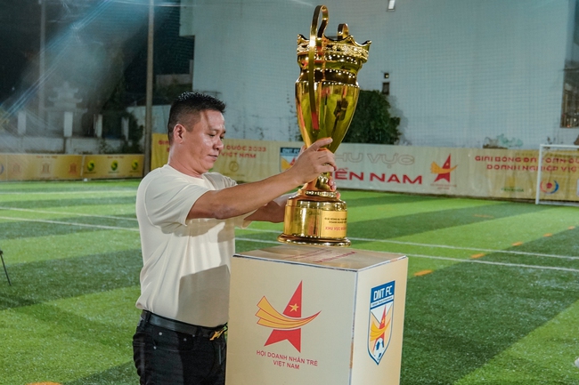 Quả bóng vàng futsal Việt Nam đua tài với Vua phá lưới V-League - Ảnh 3.