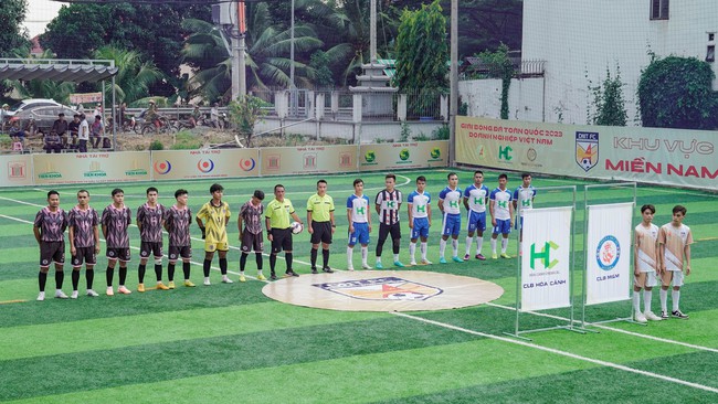 Quả bóng vàng futsal Việt Nam đua tài với Vua phá lưới V-League - Ảnh 1.