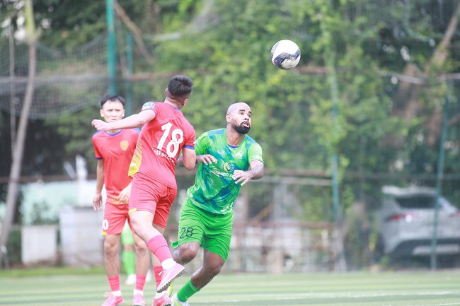 Quả bóng vàng futsal Việt Nam đua tài với Vua phá lưới V-League - Ảnh 2.