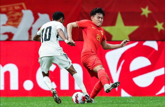 Tuyển Trung Quốc &quot;lộ&quot; bài trước trận đấu với tuyển Việt Nam