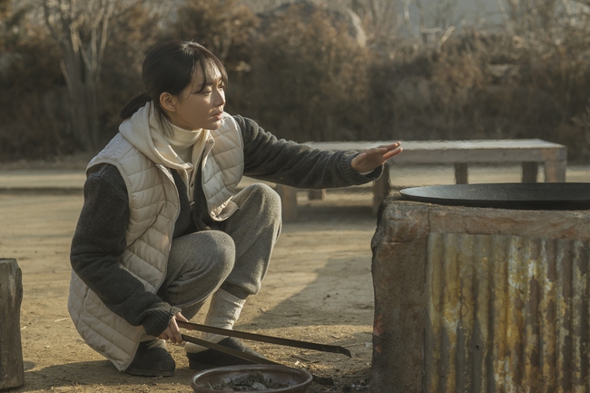 Mỹ nhân 'không tuổi' Shin Min Ah trở lại với phim Hàn mới - Ảnh 1.
