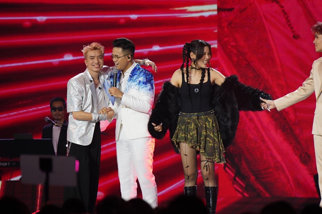 Chung kết Vietnam Idol 2023: Hà An Huy vỡ oà khi lên ngôi Quán quân! - Ảnh 4.