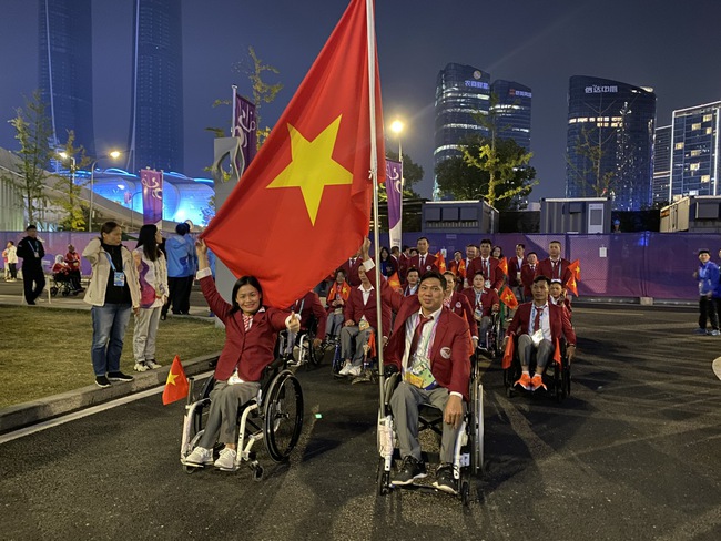 Ấm cúng lễ khai mạc ASIAN Para Games Hàng Châu - Ảnh 2.