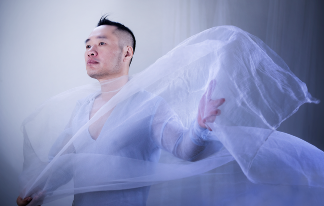 Ca sĩ Khôi Minh với MV 'Mây bất tận' - Ảnh 1.