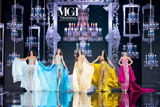 NTK Lê Ngọc Lâm mất 300 giờ để hoàn thành dạ hội thi Bán kết MGI của Hoa hậu Lê Hoàng Phương - Ảnh 3.