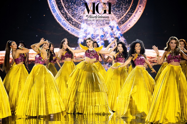 Đêm Chung kết Miss Grand International 2023 mang đậm hơi thở Việt Nam - Ảnh 10.
