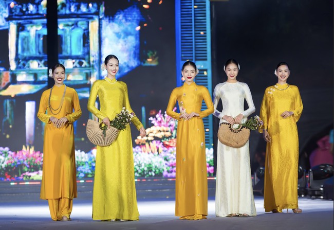 Hồng Diễm – Mai Ngọc dịu dàng với áo dài của Dũng Nguyễn - Ảnh 6.