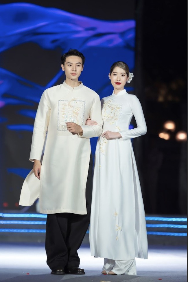 Hồng Diễm – Mai Ngọc dịu dàng với áo dài của Dũng Nguyễn - Ảnh 8.