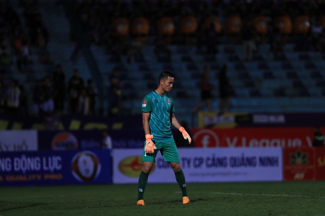 Tin nóng bóng đá Việt tối 30/10: Filip Nguyễn đếm từng ngày có quốc tịch Việt Nam - Ảnh 4.