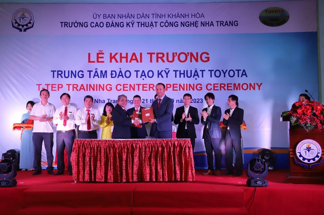 Toyota và hành trình 20 năm đồng hành cùng sinh viên chuyên ngành kỹ thuật ô tô - Ảnh 1.