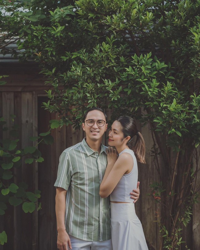 Thói quen giúp vợ chồng Tăng Thanh Hà hạnh phúc hơn 1 thập kỷ: Chụp hình là tay đan tay - Ảnh 3.