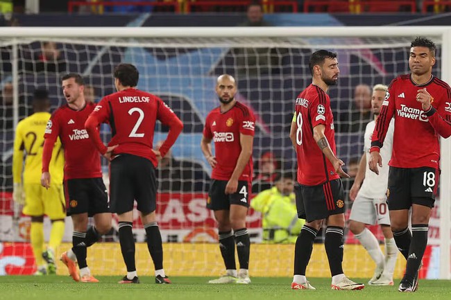 Manchester United: Những thất bại dưới đáy địa ngục - Ảnh 1.