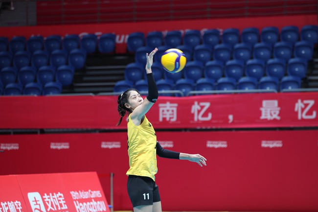 Kết quả bóng chuyền nữ Việt Nam vs Trung Quốc: Nữ Việt Nam rút ra nhiều bài học cho trận bán kết - Ảnh 10.