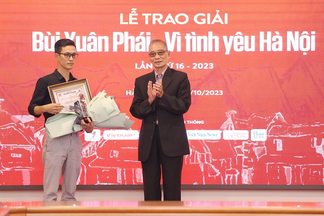 Giải thưởng Bùi Xuân Phái - Vì tình yêu Hà Nội lần 16-2023: Đạo diễn Đặng Nhật Minh được vinh danh Giải thưởng Lớn  - Ảnh 9.