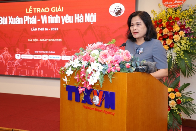 Nhà báo Nguyễn Thị Sự, Phó tổng giám đốc TTXVN: Khi tiếp cận dưới góc độ 'Vì tình yêu Hà Nội', sẽ thấy nhiều điều bất ngờ và thú vị - Ảnh 2.