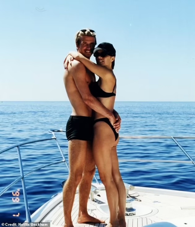 Vợ chồng Beckham trong tuần trăng mật qua những bức ảnh chưa từng thấy - Ảnh 3.