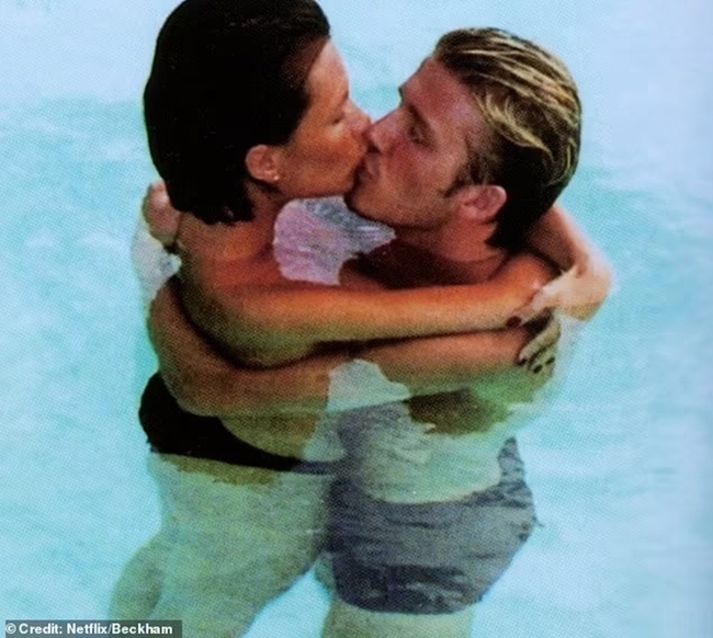 Vợ chồng Beckham trong tuần trăng mật qua những bức ảnh chưa từng thấy - Ảnh 5.