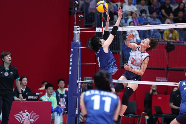 Thanh Thúy - Kiều Trinh nỗ lực, ĐT bóng chuyền nữ Việt Nam thua đáng tiếc trước Nhật Bản - Ảnh 3.