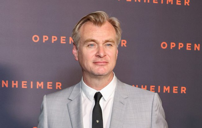 Christopher Nolan muốn để ‘Điệp viên 007’ James Bond tái xuất ở thời kỳ hậu chiến - Ảnh 1.