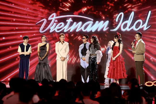 Vietnam Idol 2023: Mỹ Tâm tặng hit cho Lâm Phúc, ban giám khảo cứu thí sinh - Ảnh 8.