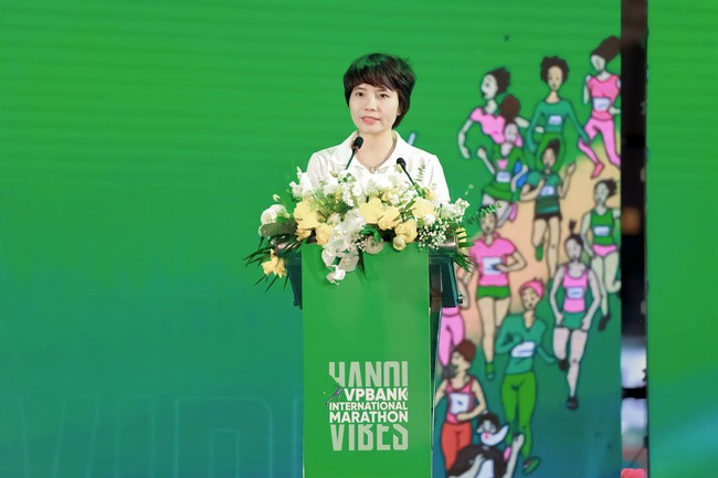 VPBank Hanoi International Marathon 2023 thu hút gần 11.000 VĐV tham gia - Ảnh 2.