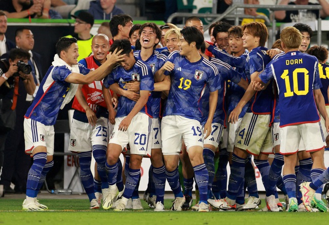 Nhật Bản muốn vô địch World Cup trong 3 năm nữa sau khi giành một loạt chiến thắng ấn tượng trong năm nay - Ảnh 2.