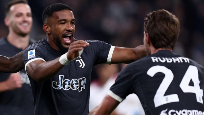 Juventus thẳng tiến: Đua vô địch mà không cần tiền đạo - Ảnh 1.