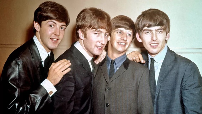 'Cơn sốt' Beatles trở lại với đĩa đơn 'Now And Then' đứng đầu bảng xếp hạng - Ảnh 4.