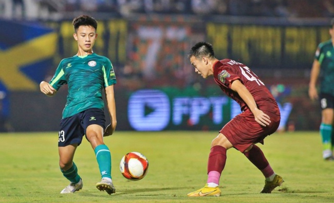 Tiền vệ Hoàng Vĩnh Nguyên trở lại Việt Nam từ Cadiz, sẵn sàng tung hoành tại V-League - Ảnh 3.