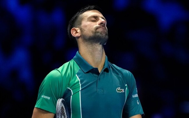 Djokovic đứt mạch bất bại, có nguy cơ bị loại khỏi ATP Finals 2023 - Ảnh 2.