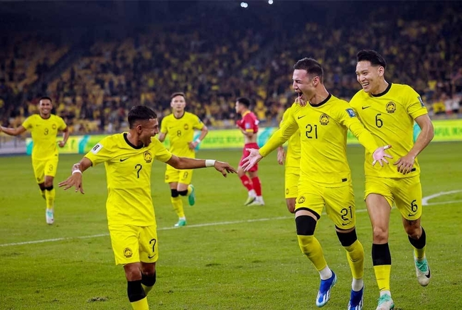 Vòng loại World Cup: ĐT Việt Nam đạt vị trí cao nhất trong 2 năm qua, Thái Lan và Indonesia bị trừ điểm, Malaysia nhảy vọt - Ảnh 4.
