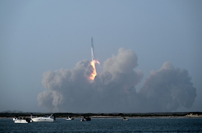 SpaceX dời lịch phóng thử hệ thống tên lửa và tàu vũ trụ Starship - Ảnh 1.