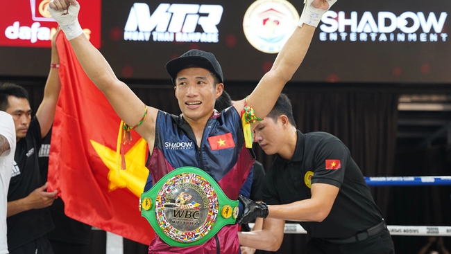 Võ sĩ Việt Nam xuất sắc giành đai WBC Muay Thái thế giới