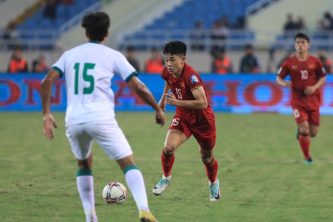 Tin nóng bóng đá Việt sáng 22/11: Văn Lâm đưa ra lời hứa với CĐV, ĐT Việt Nam giữ nguyên vị trí BXH FIFA - Ảnh 4.
