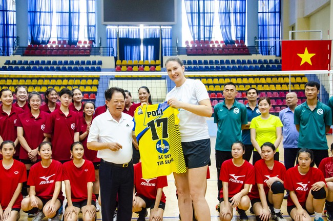 Đội nữ Hóa chất Đức Giang phá kỷ lục buồn của Thái Bình, siêu sao bóng chuyền thế giới cũng phải 'bó tay' - Ảnh 3.