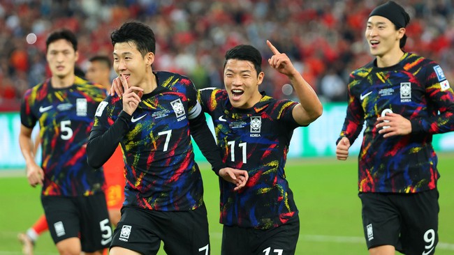 Son Heung Min lập cú đúp giúp Hàn Quốc đại thắng trên sân của Trung Quốc - Ảnh 2.