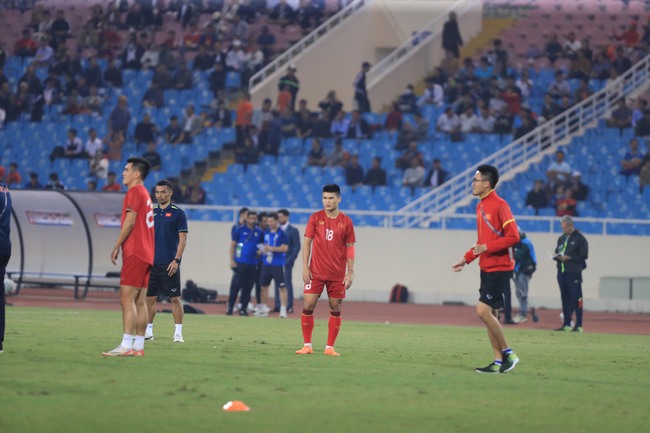 VTV5 trực tiếp bóng đá Việt Nam vs Iraq (0-0): Tiến Linh sát cánh cùng Văn Toàn - Ảnh 6.