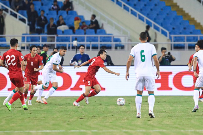 VTV5 trực tiếp bóng đá Việt Nam vs Iraq (0-0): Tiến Linh sát cánh cùng Văn Toàn - Ảnh 4.