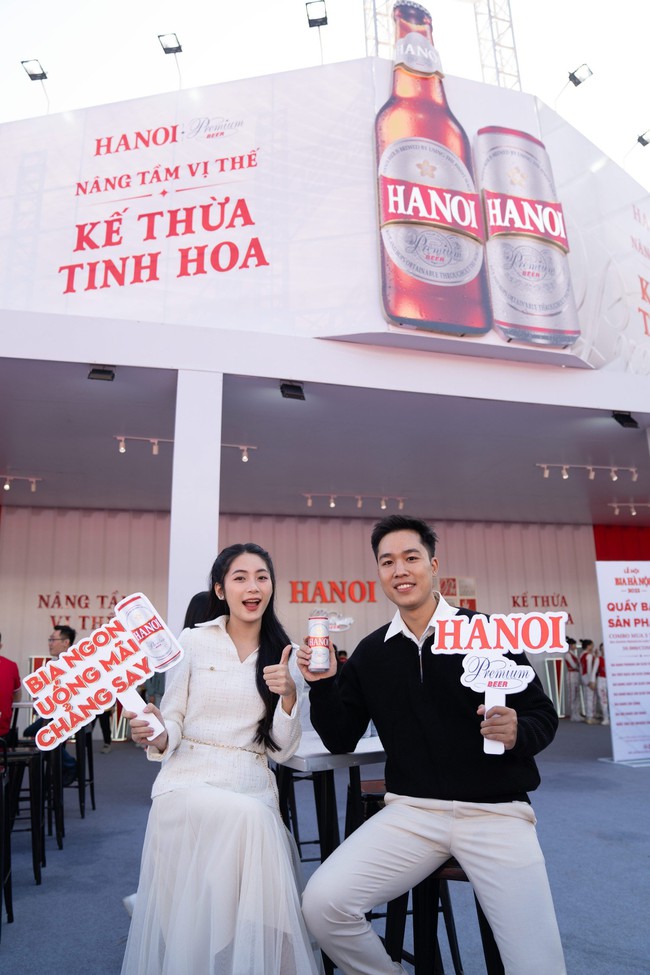 Giới trẻ Thủ đô nô nức tham dự sự kiện văn hóa ẩm thực Lễ hội Bia Hà Nội 2023 - Ảnh 1.