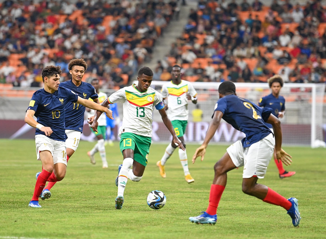 LĐBĐ Senegal khiếu nại, Pháp nguy cơ bị loại ở U17 World Cup - Ảnh 2.