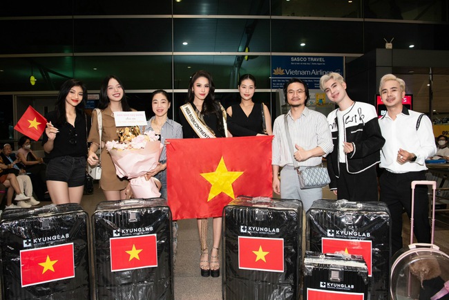 Lê Nguyễn Ngọc Hằng lên đường dự thi Miss Intercontinental 2023 - Ảnh 2.