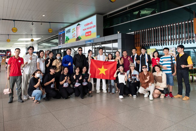 MC Quốc Trí bay hơn 40 tiếng dự thi Mister Tourism World 2023 - Ảnh 7.