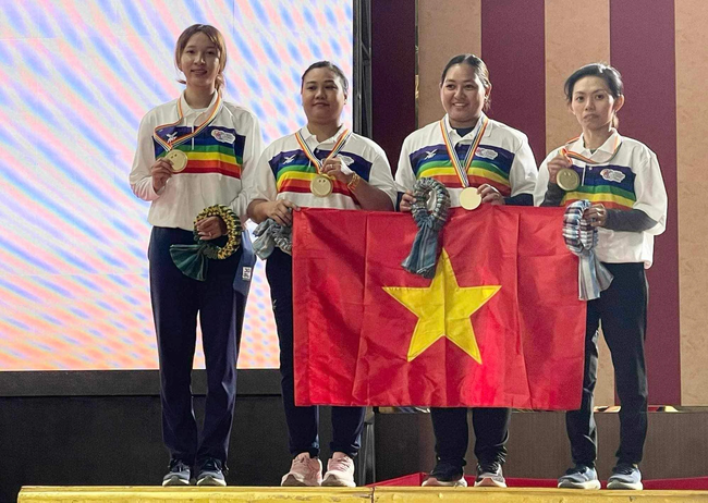 Tuyển Việt Nam tạo địa chấn khi thắng 2 nhà vô địch thế giới của Thái Lan, giành tấm HCV lịch sử - Ảnh 2.