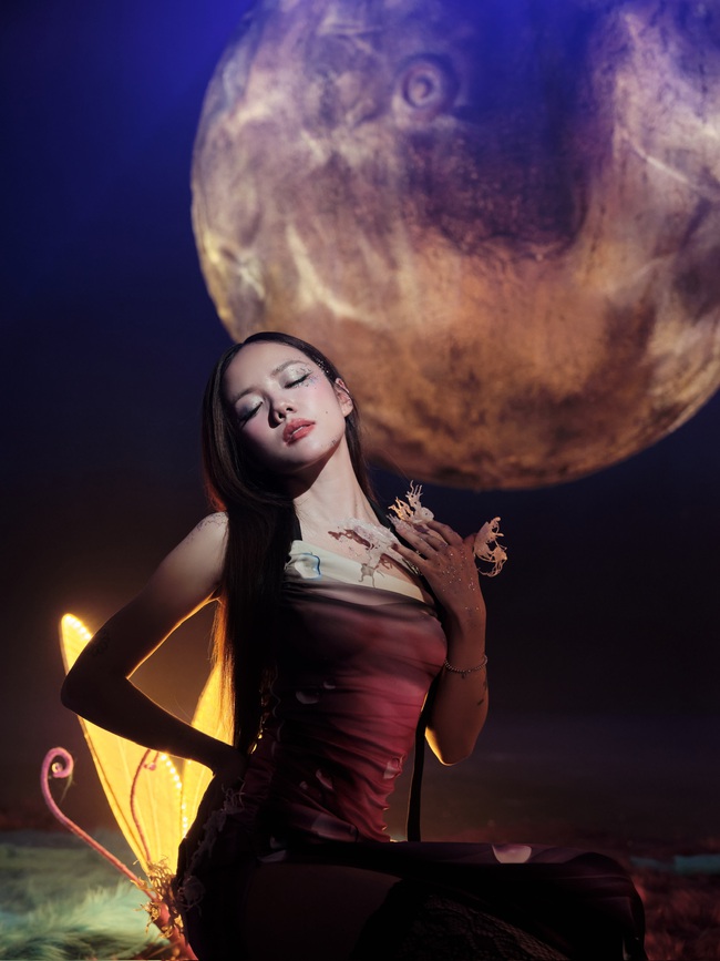 Phương Ly trổ tài khiêu vũ trong MV 'Little love' (But no limit) - Ảnh 3.