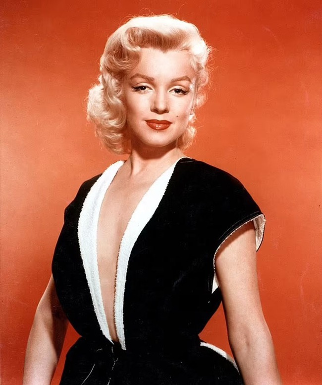 (Bài đăng thứ 7) Những nét đẹp tuyệt vời của Marilyn Monroe có phải là hoàn toàn tự nhiên không? - Ảnh 10.