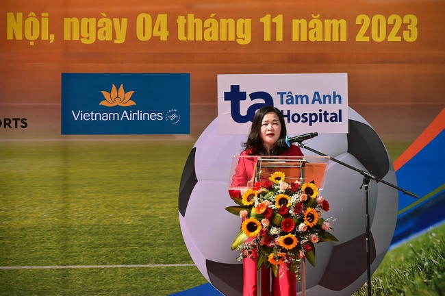 Khai mạc giải bóng đá tranh Cúp Báo Đại biểu Nhân dân 2023 - Ảnh 1.