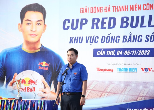Khai mạc Giải bóng đá Thanh niên công nhân Cup Red Bull 2023 khu vực Đồng bằng Sông Hậu - Ảnh 2.