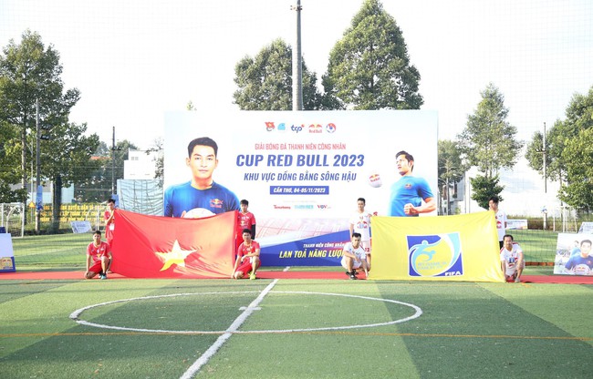Khai mạc Giải bóng đá Thanh niên công nhân Cup Red Bull 2023 khu vực Đồng bằng Sông Hậu - Ảnh 8.