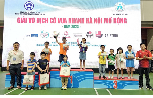 Giải cờ vua nhanh Hà Nội mở rộng 2023 tạo cột mốc ở Việt Nam - Ảnh 2.